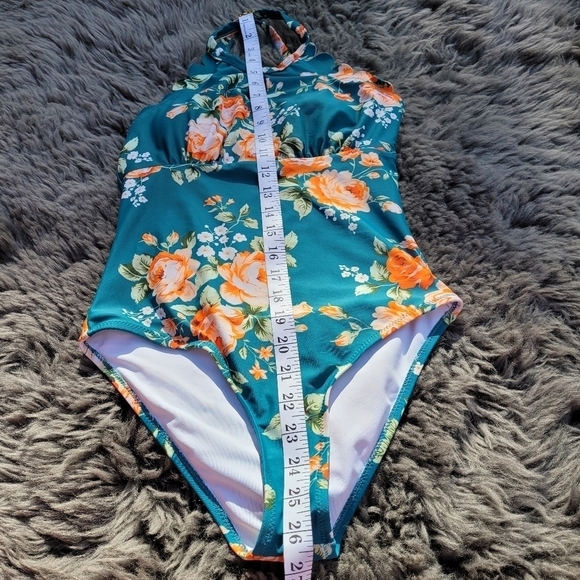 CUPSHE Women's One Piece Swimsuit Floral Print High Neck Scallop Bathing Suit XS - Picture 10 of 12